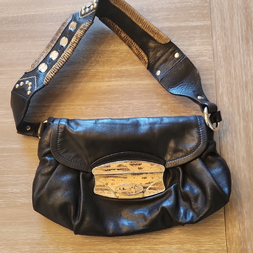 Prada Stylish Black Leather Women's Bag